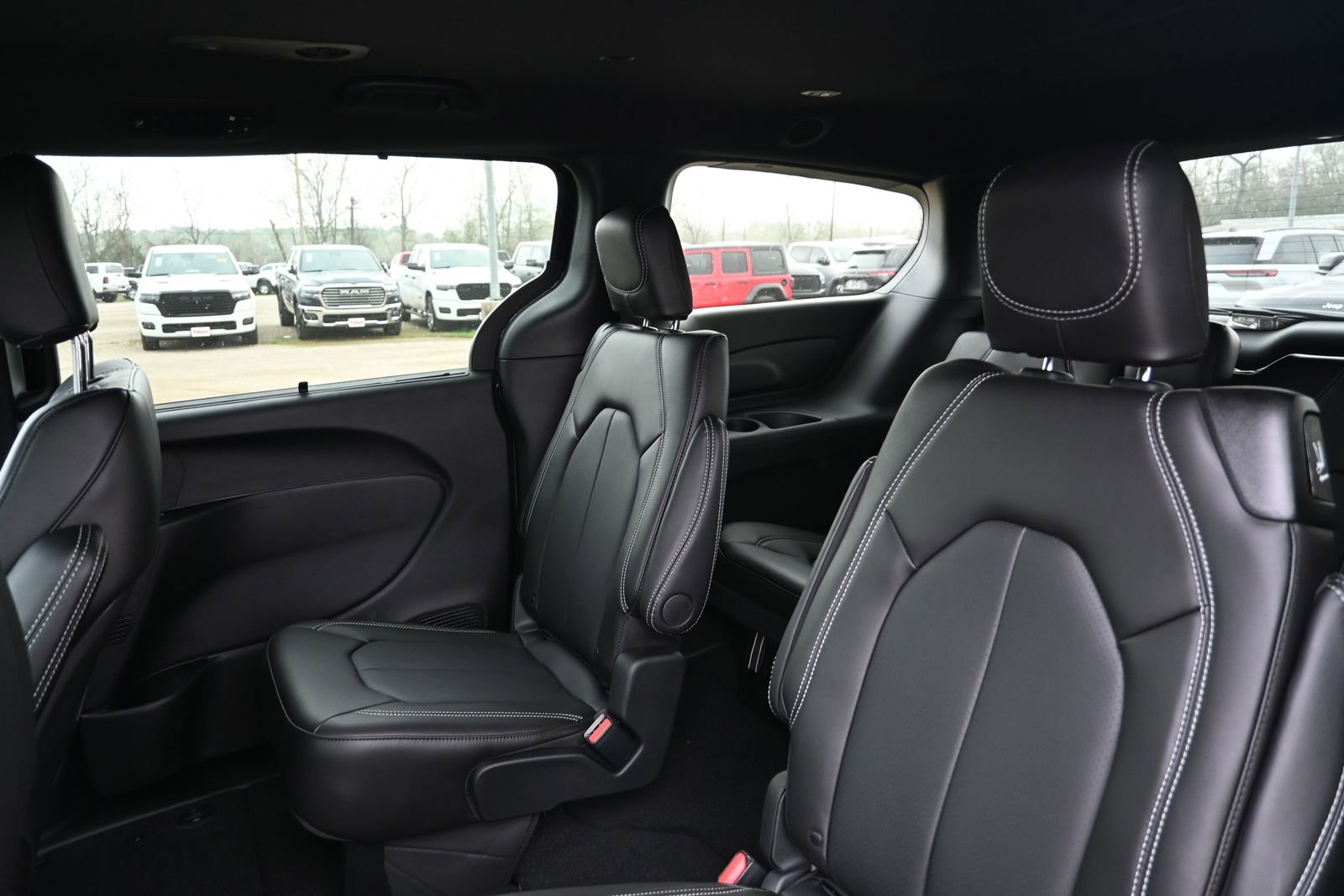 New 2026 Chrysler Pacifica Select image 19