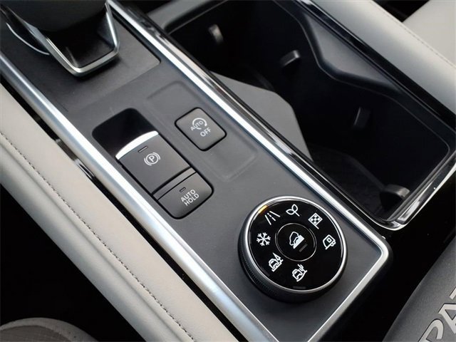 New 2025 Nissan Pathfinder SL image 14