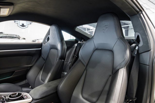 Used 2025 Porsche 911 Carrera GTS image 12