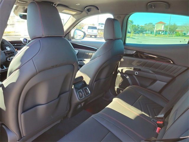 New 2026 Maserati Grecale Modena image 12