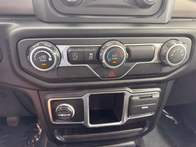 Used 2020 Jeep Wrangler Unlimited Sport AWD/4WD image 32