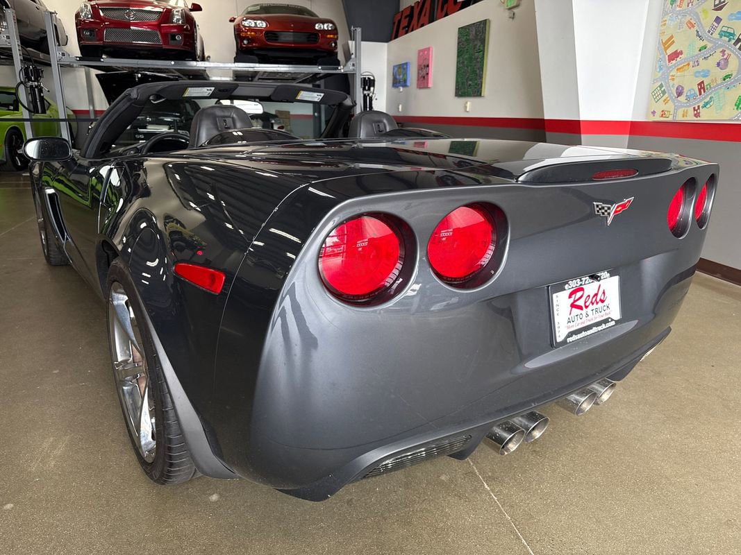 Used 2010 Chevrolet Corvette Grand Sport w/ Preferred Equipment Group image 2