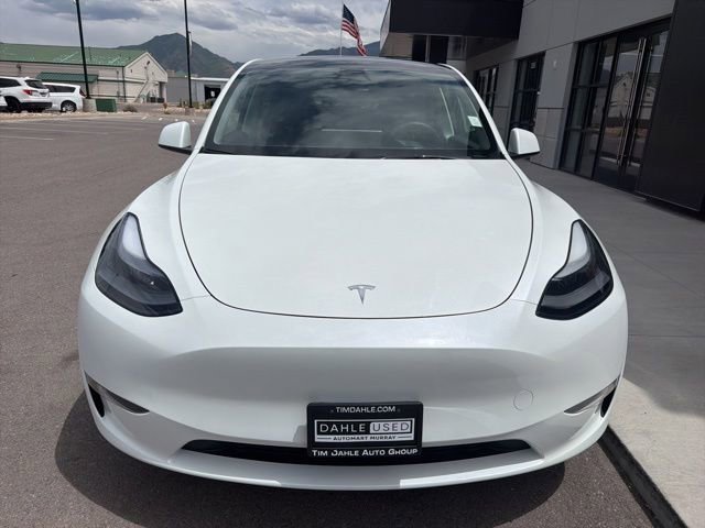 Used 2024 Tesla Model Y Long Range AWD/4WD image 2