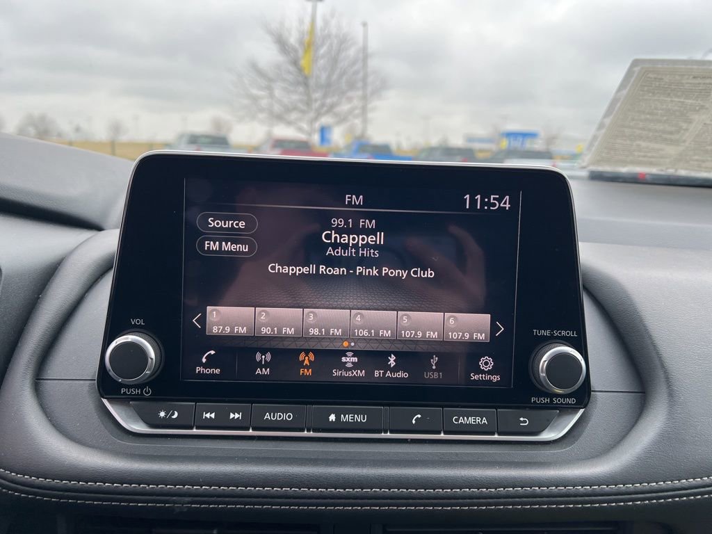 Used 2024 Nissan Rogue S image 17