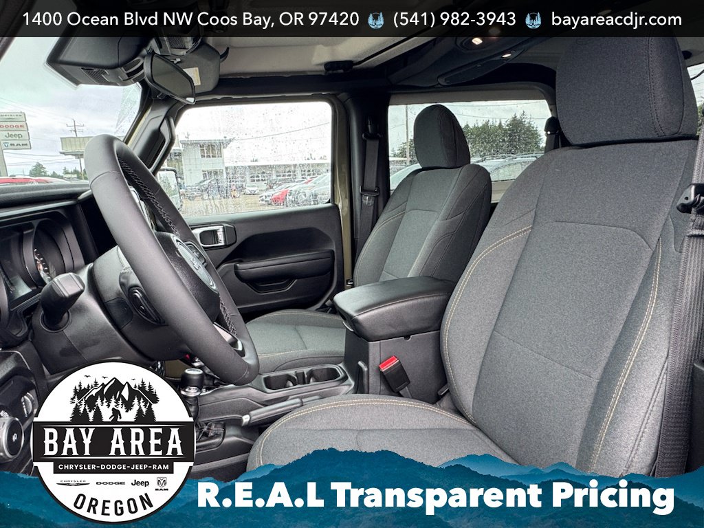 Used 2025 Jeep Wrangler Sport AWD/4WD image 12