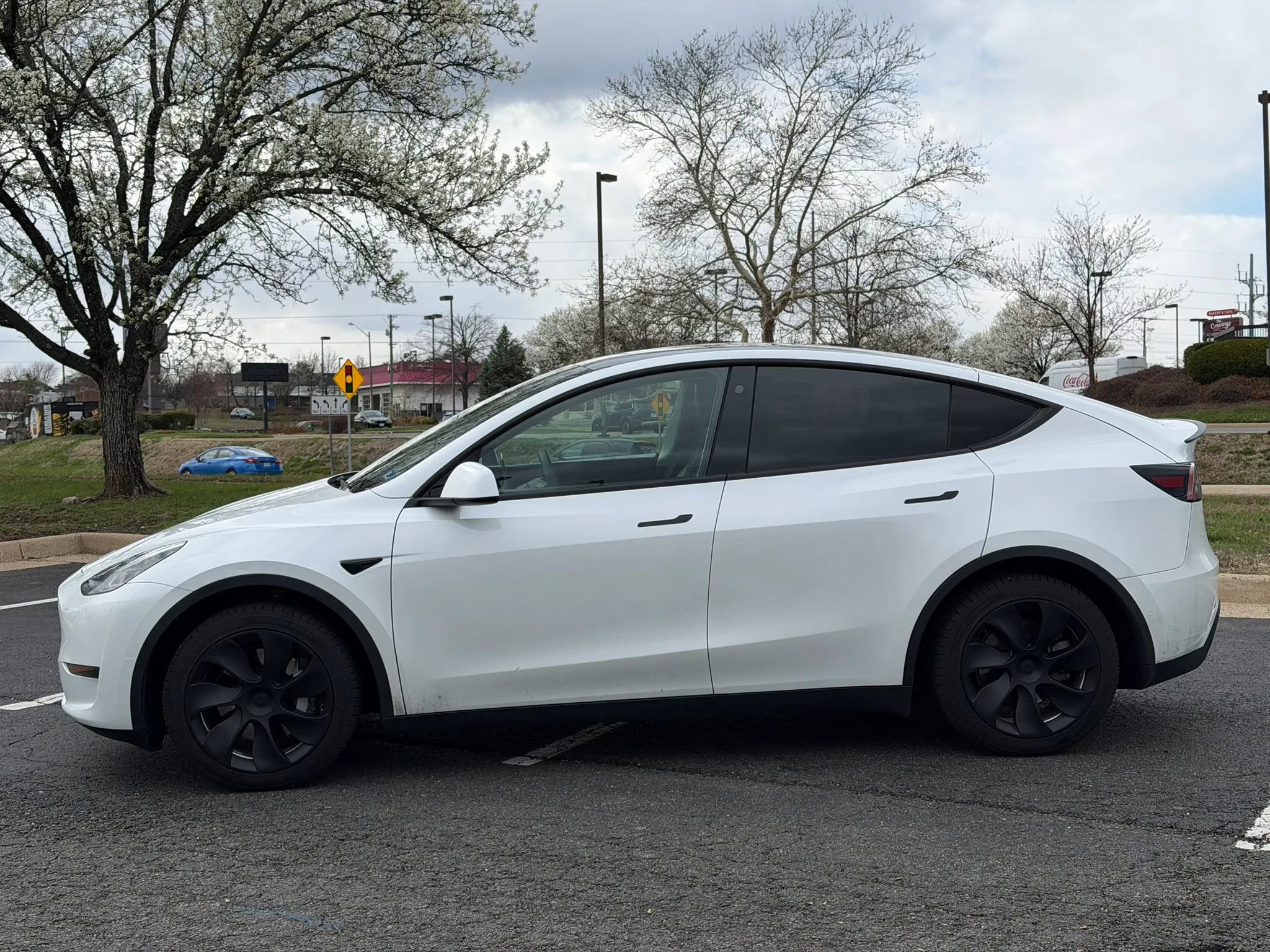 Used 2021 Tesla Model Y Long Range image 15
