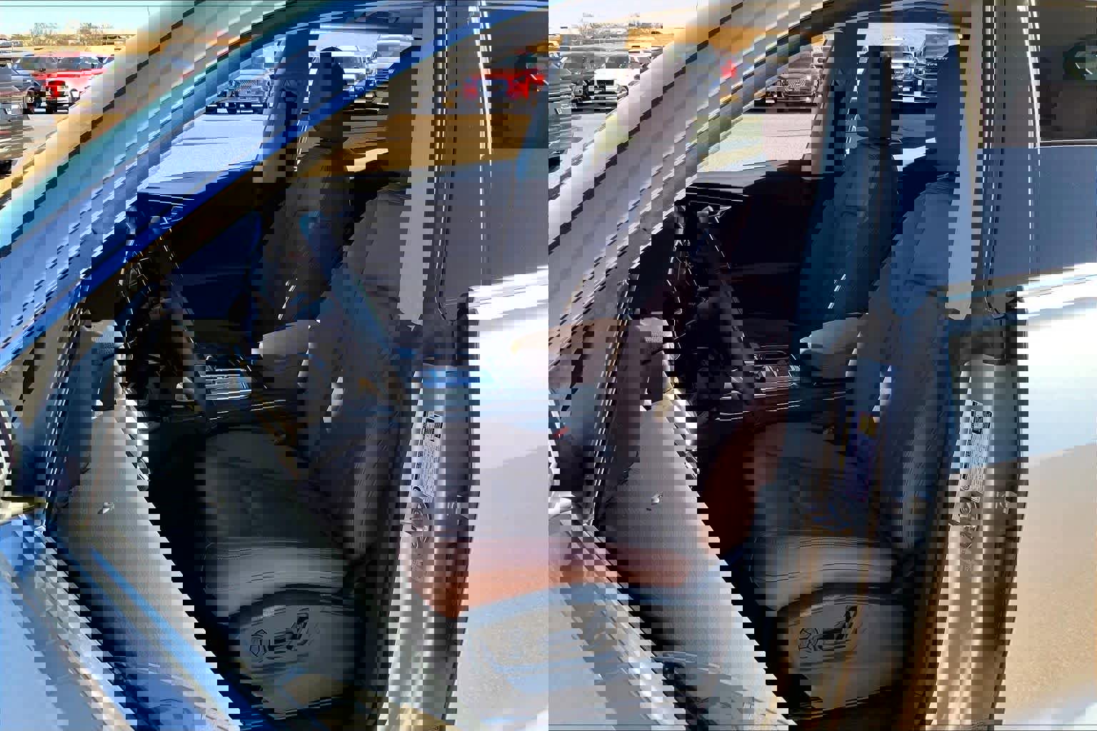 Used 2022 Audi Q8 Premium image 7