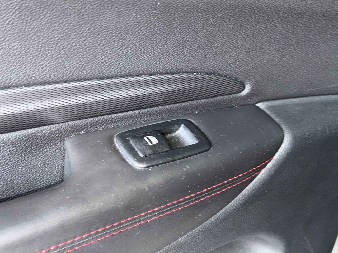 Used 2024 Dodge Durango GT RWD image 23
