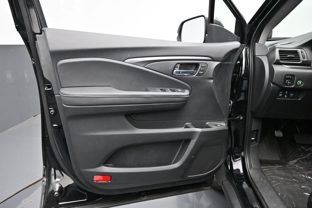 New 2026 Honda Ridgeline RTL image 18