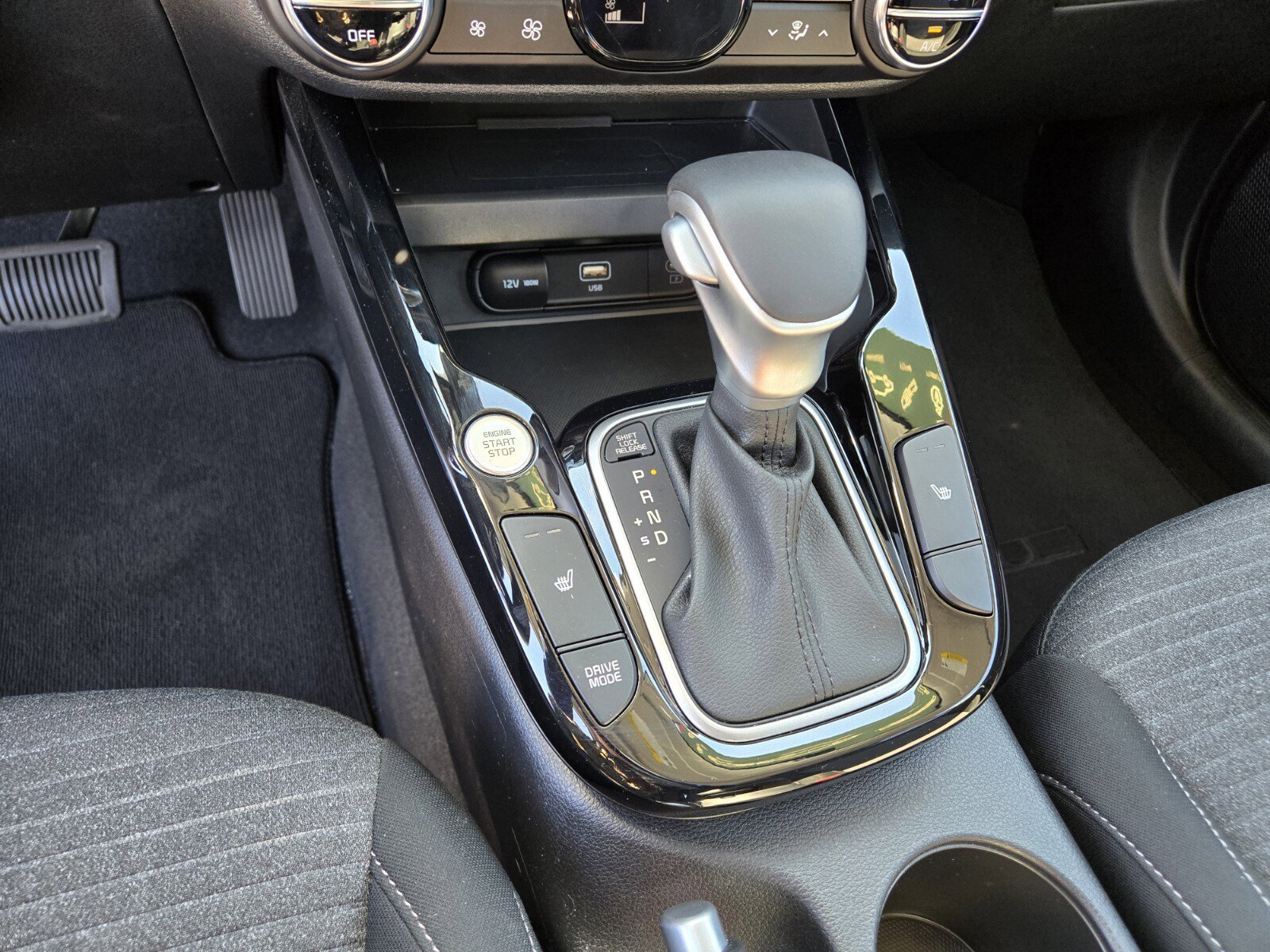 Certified 2025 Kia Soul EX image 22