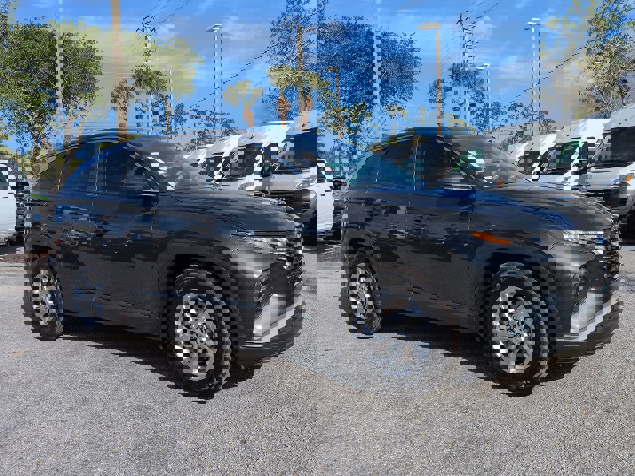 Used 2024 Hyundai Tucson SE image 2