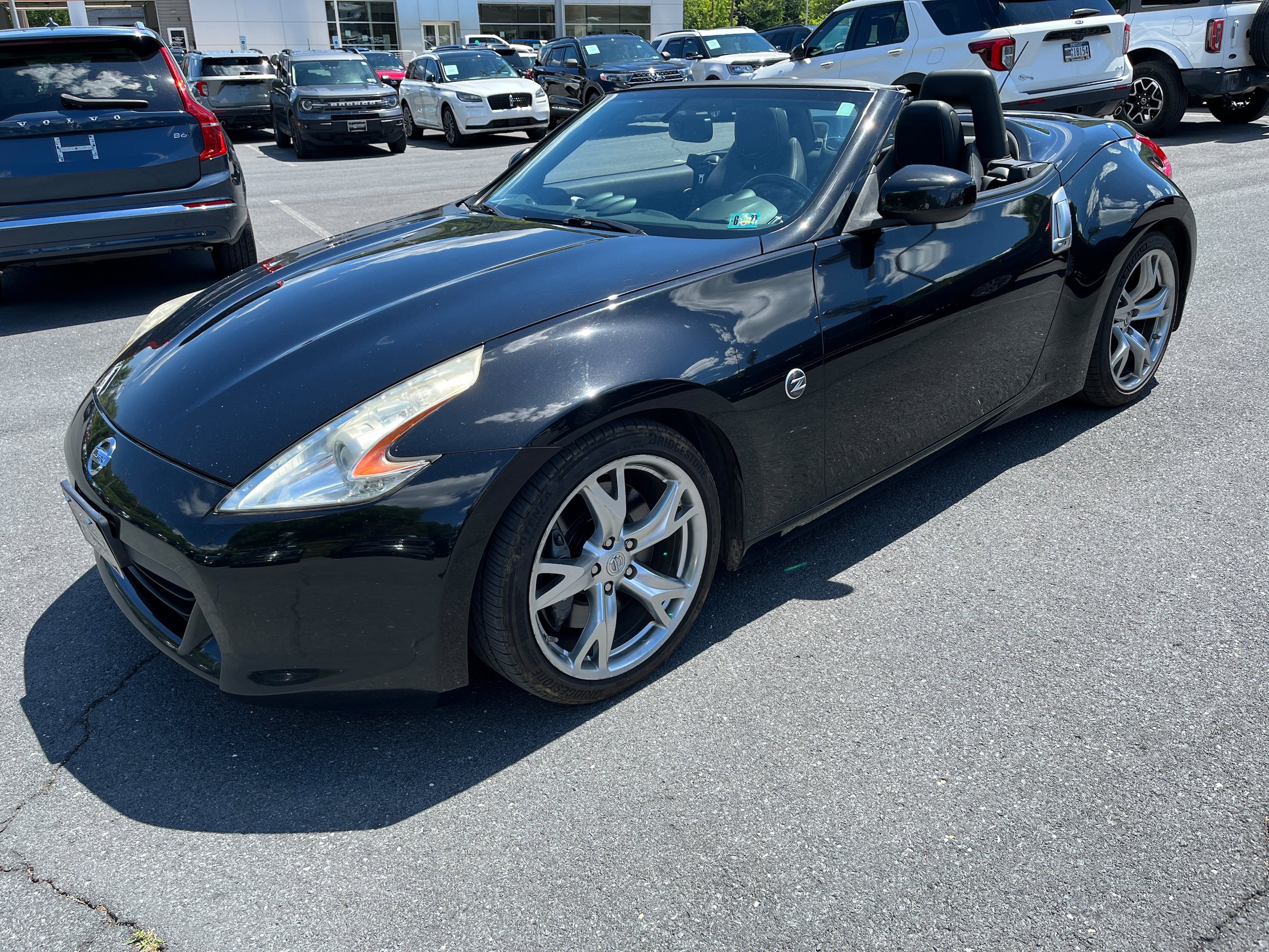 Used 2012 Nissan 370Z Touring w/ Sport Pkg RWD image 21