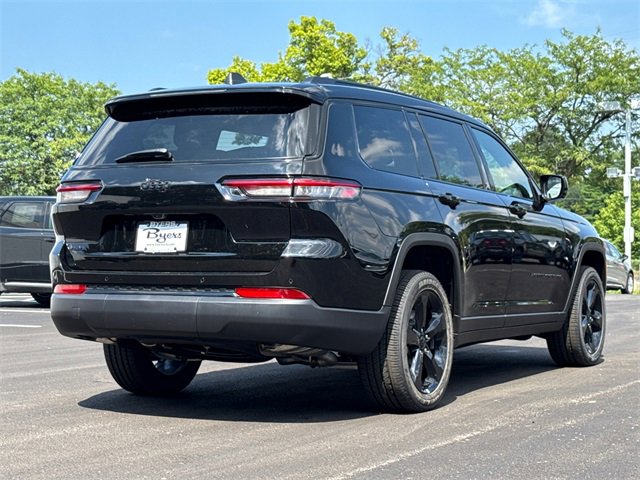 New 2025 Jeep Grand Cherokee L Altitude image 8