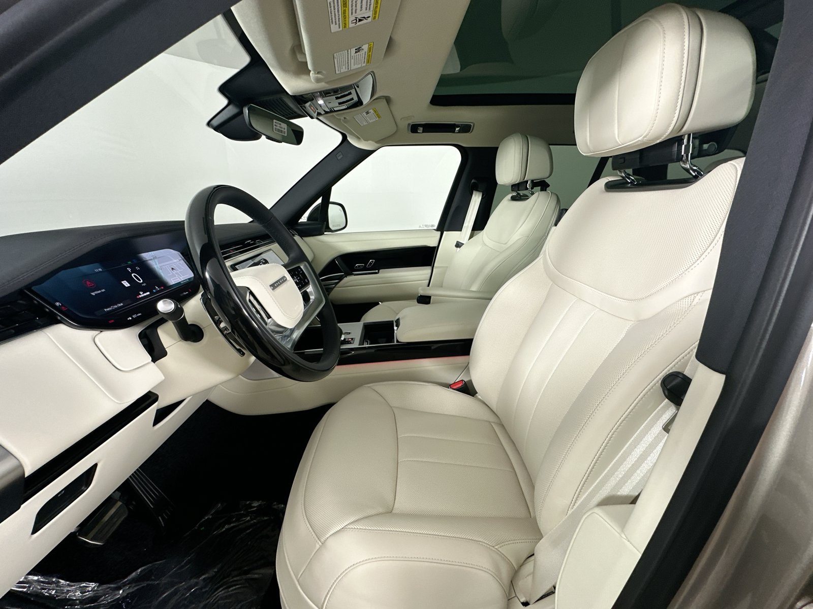 New 2026 Land Rover Range Rover SE AWD/4WD image 32