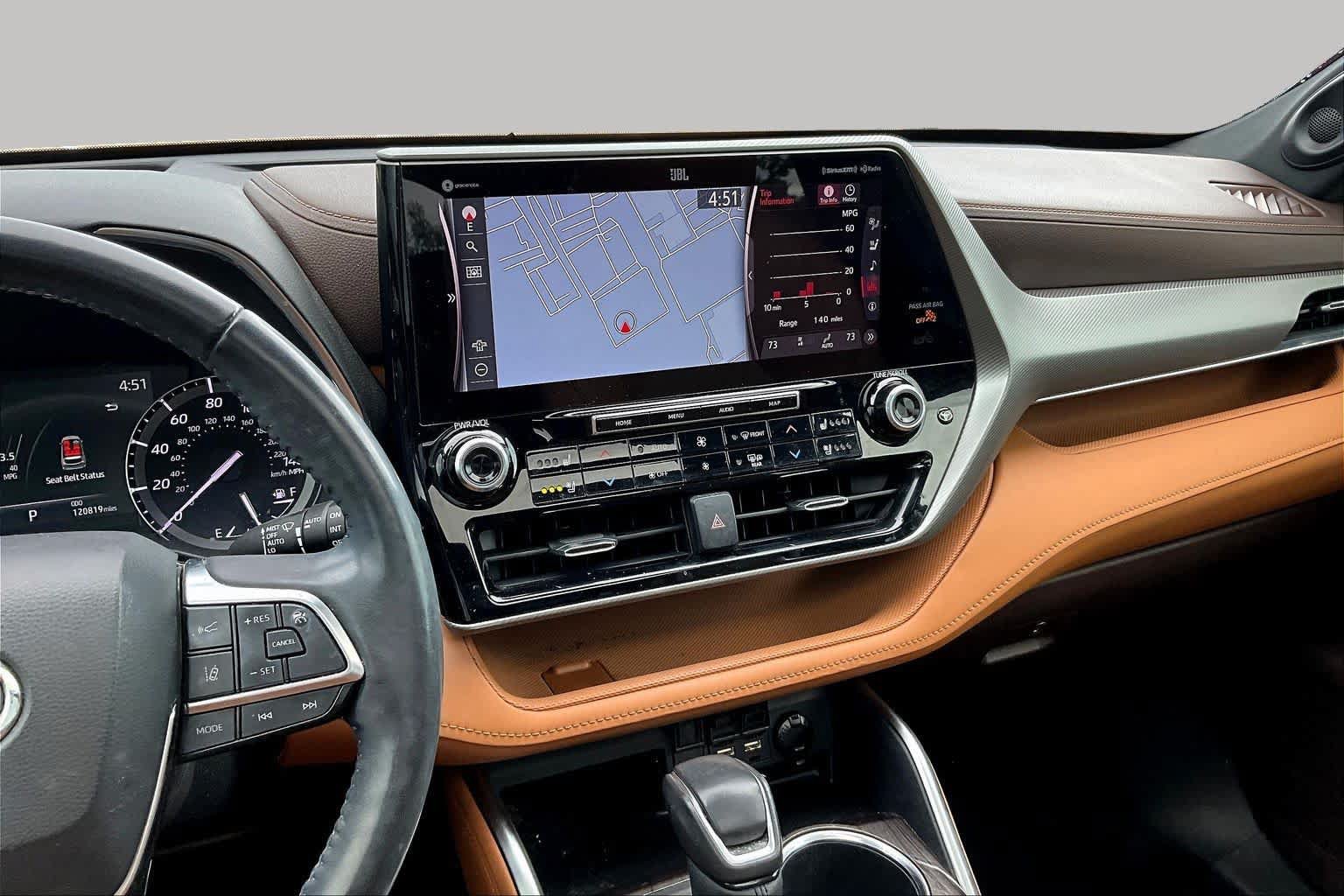 Used 2020 Toyota Highlander Platinum AWD/4WD image 7