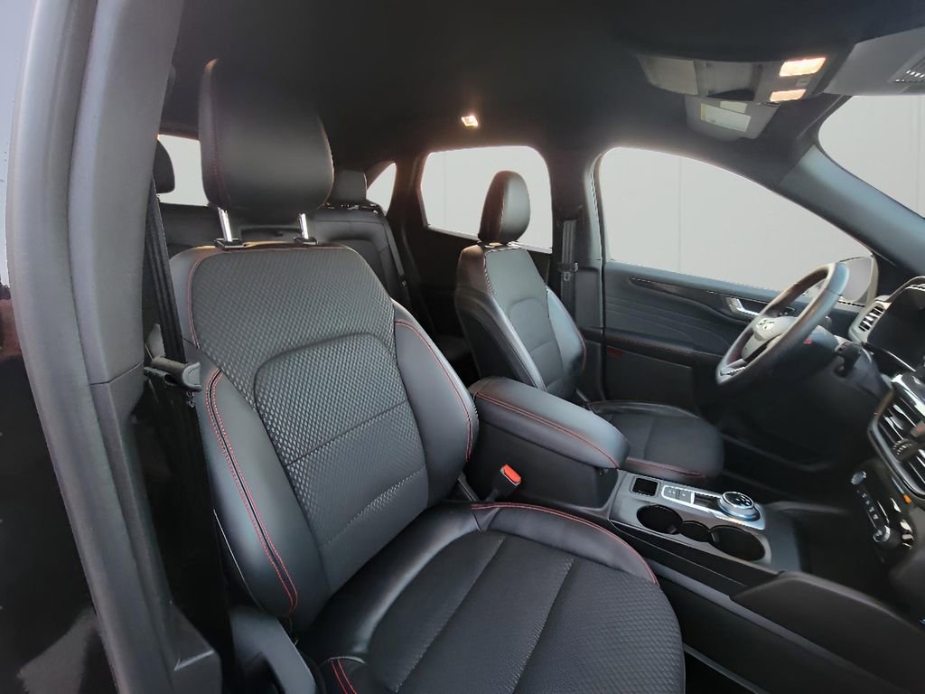 Used 2023 Ford Escape ST-Line w/ Tech Pack #1 image 34