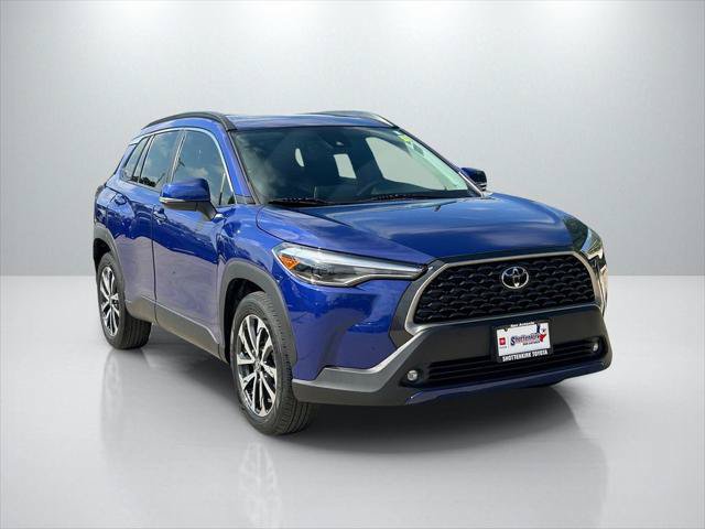 Certified 2022 Toyota Corolla Cross XLE w/ Convenience Package FWD image 3