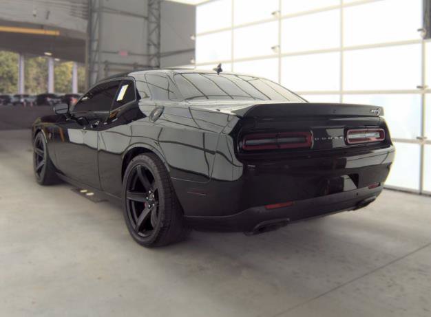Used 2017 Dodge Challenger SRT Hellcat RWD image 8