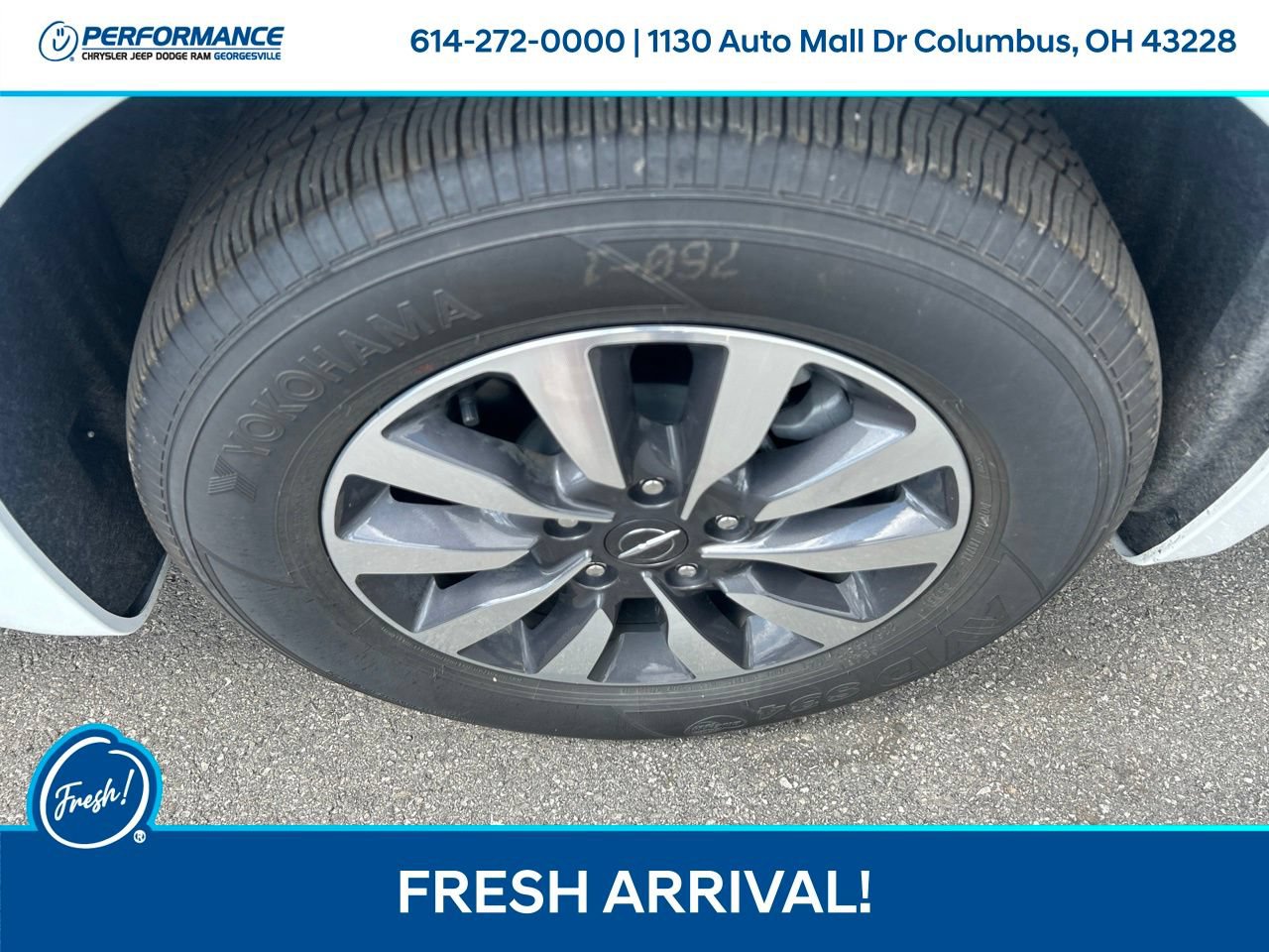 Used 2026 Chrysler Pacifica Select FWD image 11
