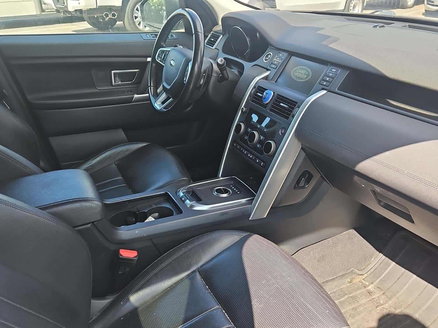 Used 2018 Land Rover Discovery Sport SE AWD/4WD image 12