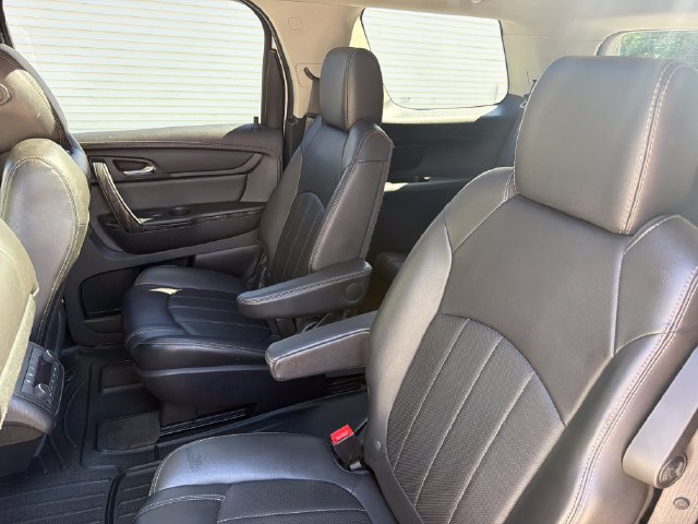 Used 2017 GMC Acadia Limited SLT AWD/4WD image 27