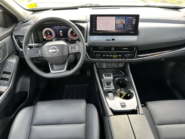 Certified 2025 Nissan Rogue SL w/ Tech Package FWD image 25