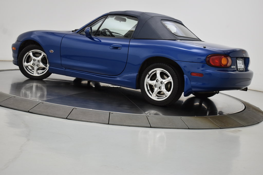 Used 1999 MAZDA MX-5 Miata 10th Anniversary Edition RWD image 6