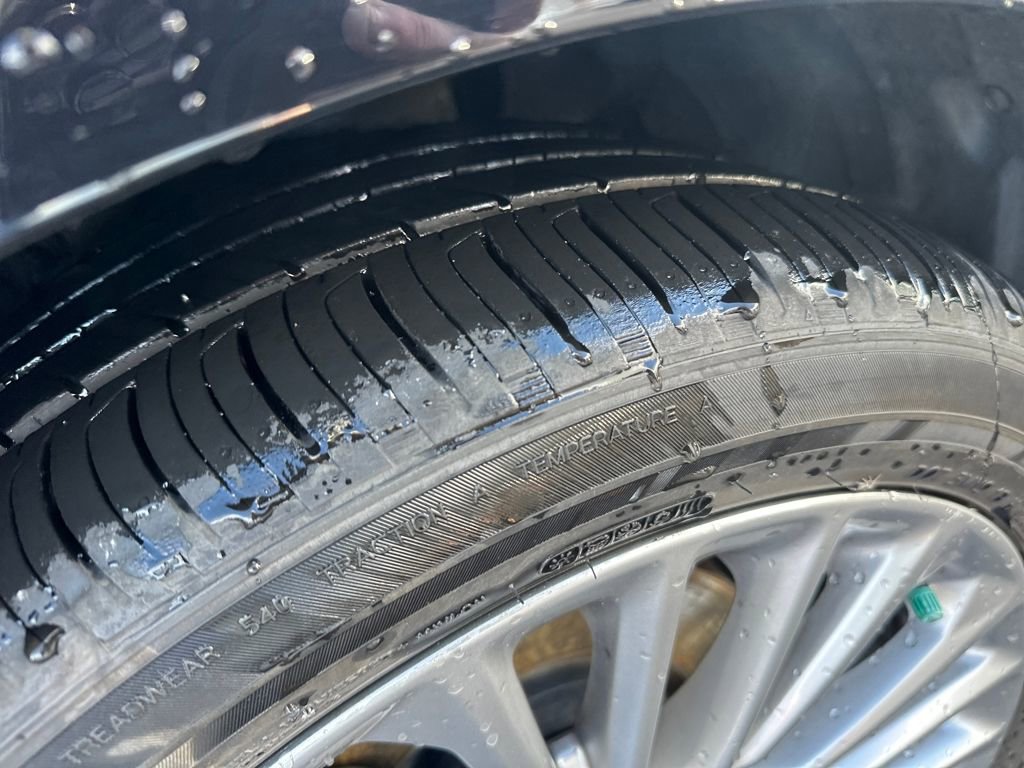 Used 2020 Toyota Avalon Limited w/ Advanced Safety Package image 13