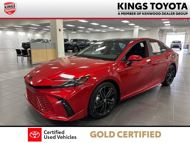 Used 2025 Toyota Camry XSE FWD image 4