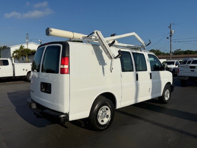 Used 2013 Chevrolet Express 2500 image 7