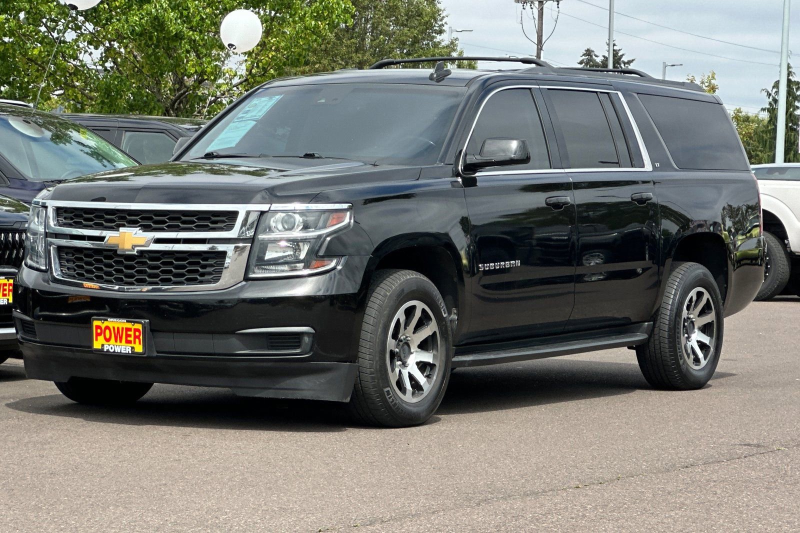 Used 2018 Chevrolet Suburban LT AWD/4WD image 8