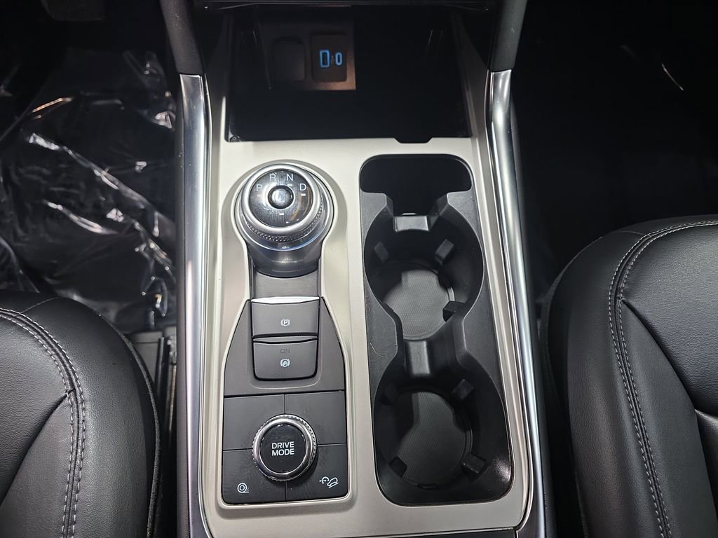 Used 2023 Ford Explorer XLT w/ Equipment Group 202A image 28