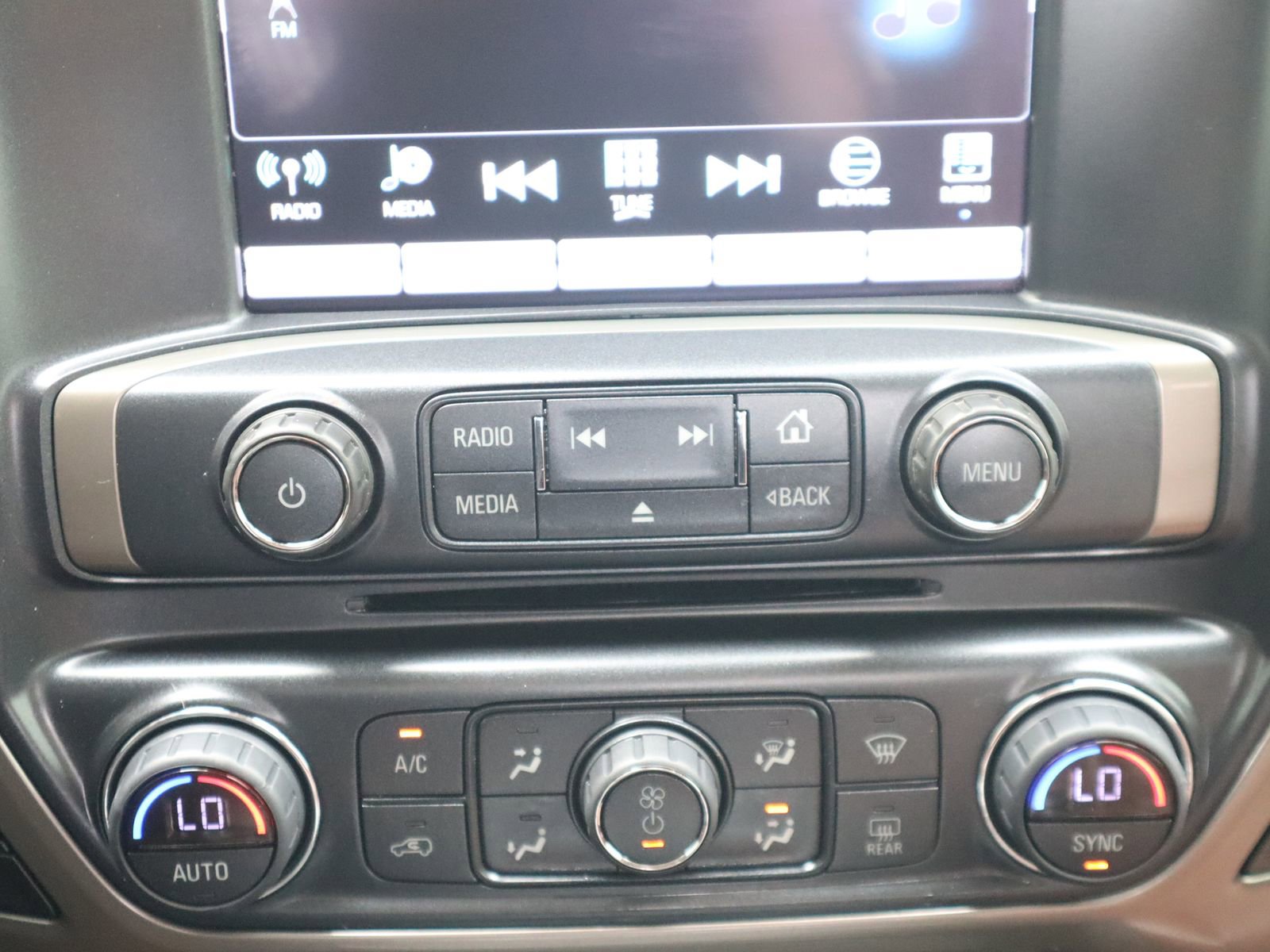 Used 2019 Chevrolet Silverado 2500 High Country w/ Duramax Plus Package AWD/4WD image 41
