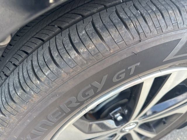 Used 2020 Nissan Sentra SV FWD image 25