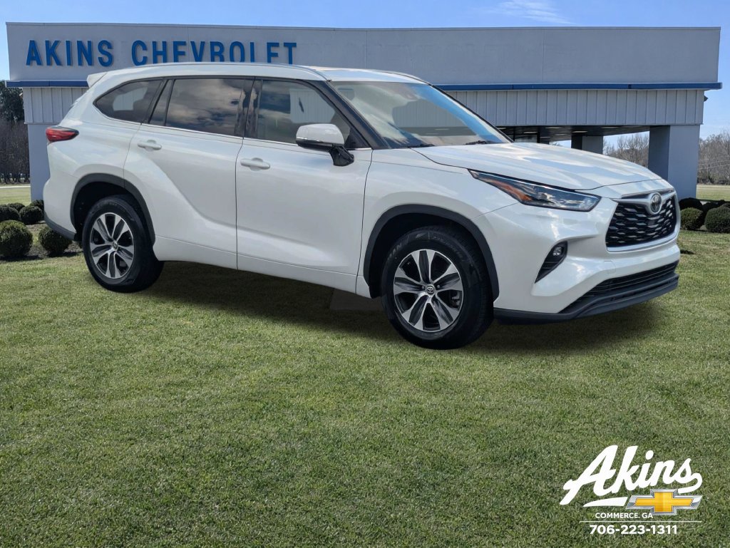 Used 2021 Toyota Highlander XLE
