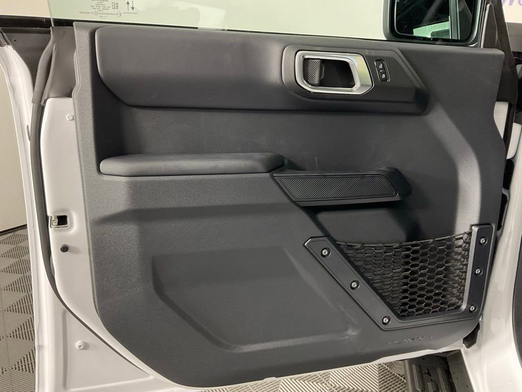 New 2026 Ford Bronco Outer Banks w/ Sasquatch Package AWD/4WD image 12