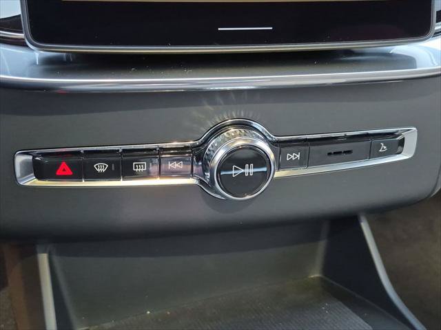 New 2027 Volvo XC90 B6 Plus AWD/4WD image 9