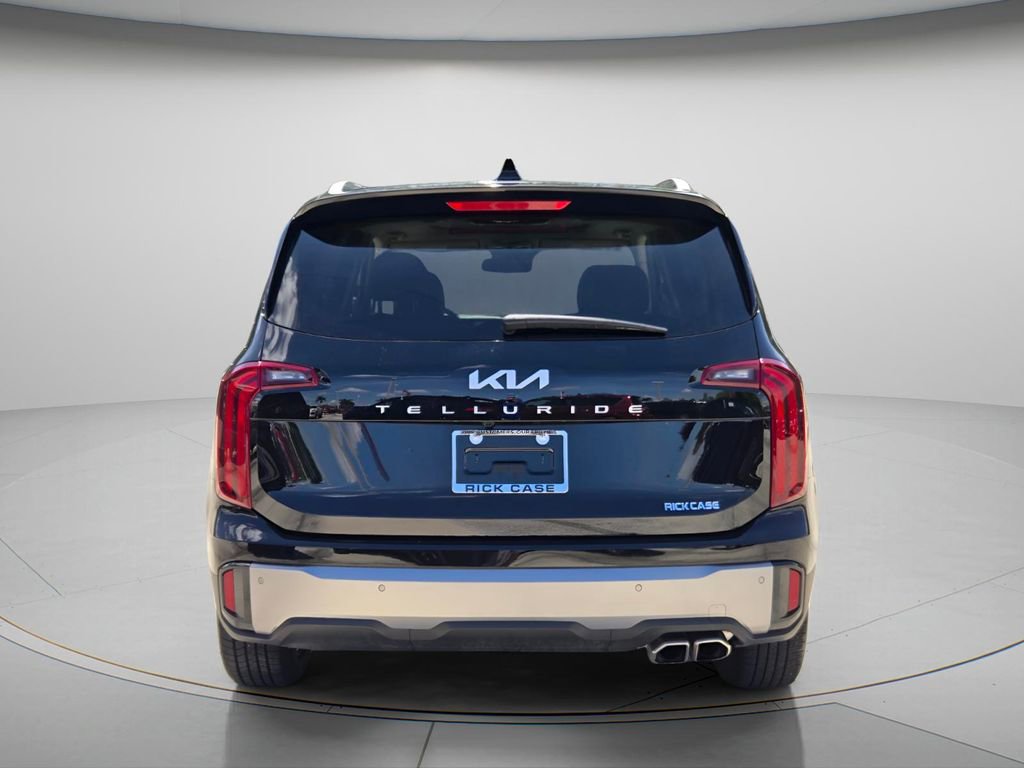 Used 2025 Kia Telluride S FWD image 5