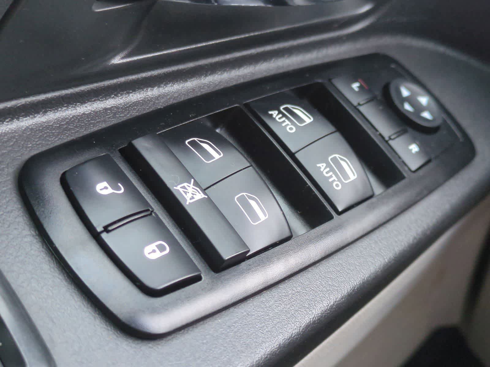 Used 2008 Dodge Grand Caravan SXT FWD image 26