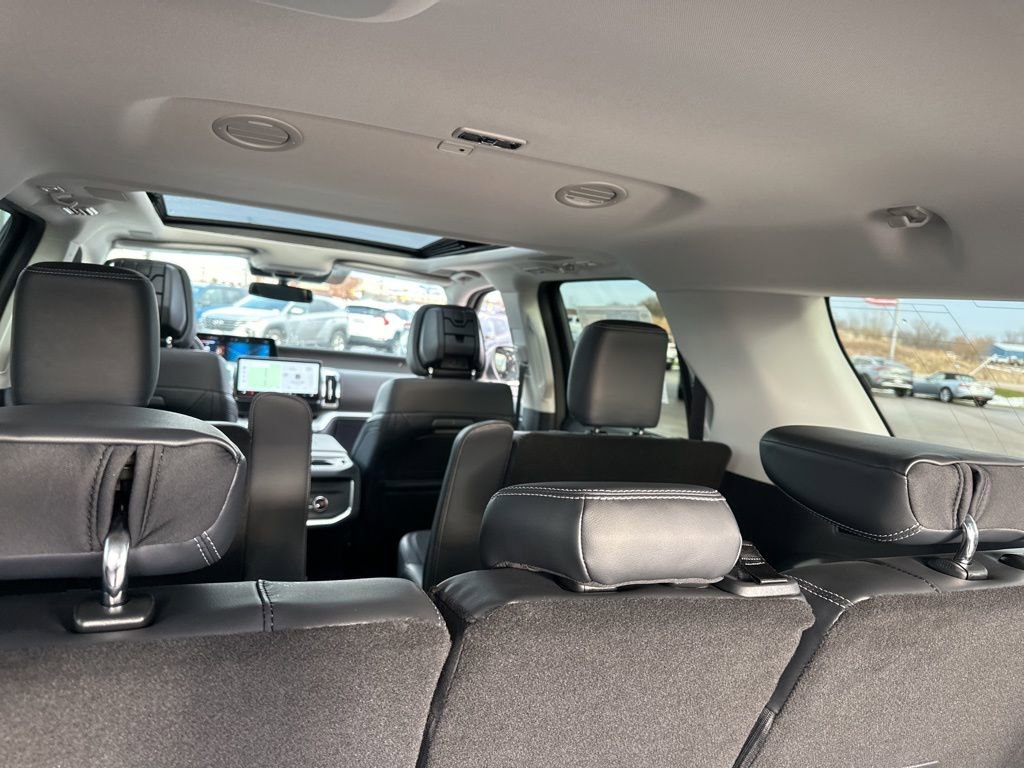 New 2026 Ford Expedition Max Platinum w/ Driver's Package image 19