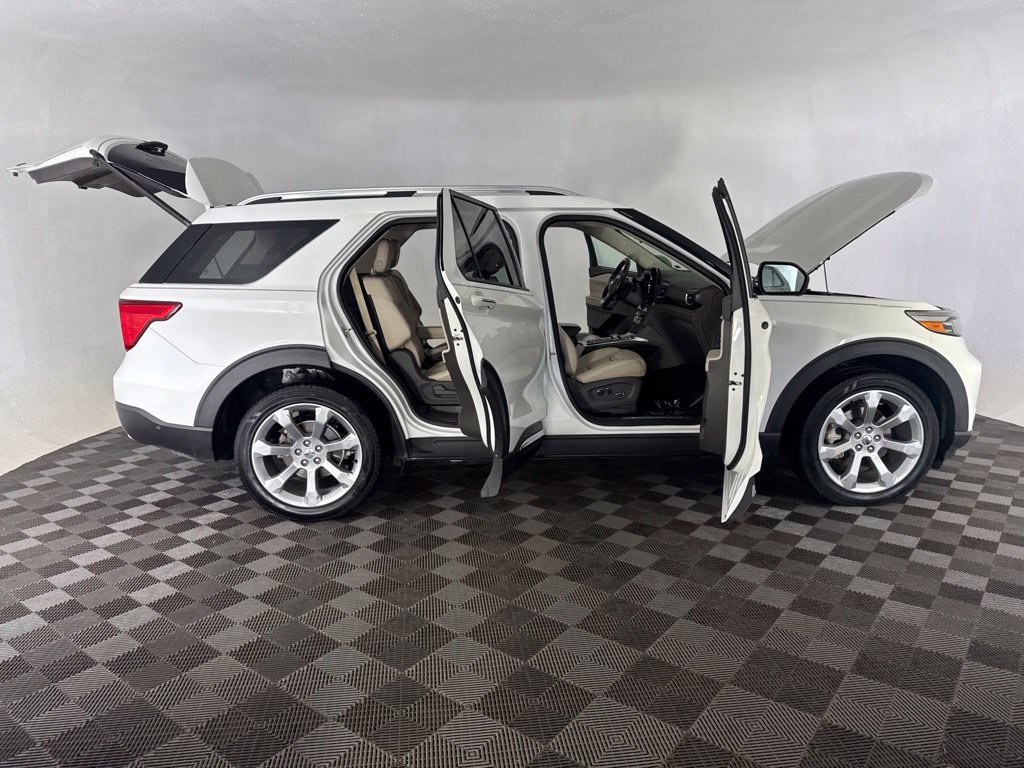 Used 2020 Ford Explorer Platinum w/ Premium Technology Package AWD/4WD image 14