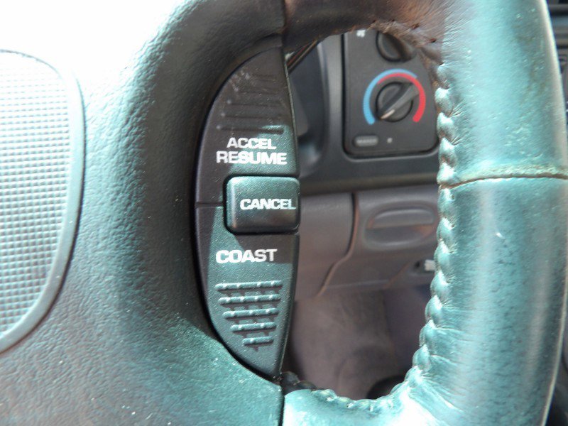 Used 1999 Dodge Ram 3500 Truck SLT image 18