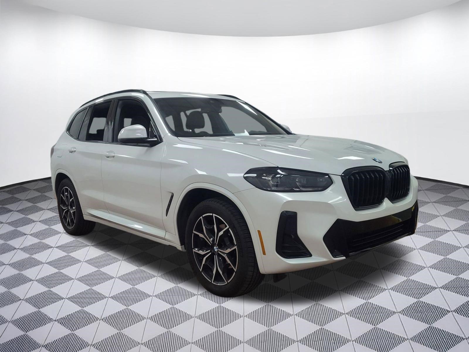 Certified 2023 BMW X3 xDrive30i w/ M Sport Package image 6