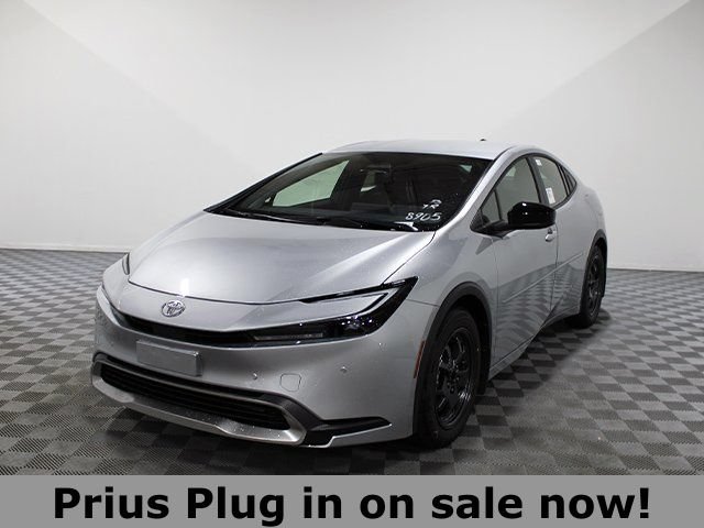 New 2026 Toyota Prius Plug-In Hybrid FWD image 2