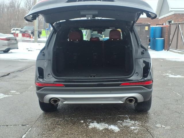 Used 2023 Lincoln Corsair Reserve w/ Equipment Group 201A image 9