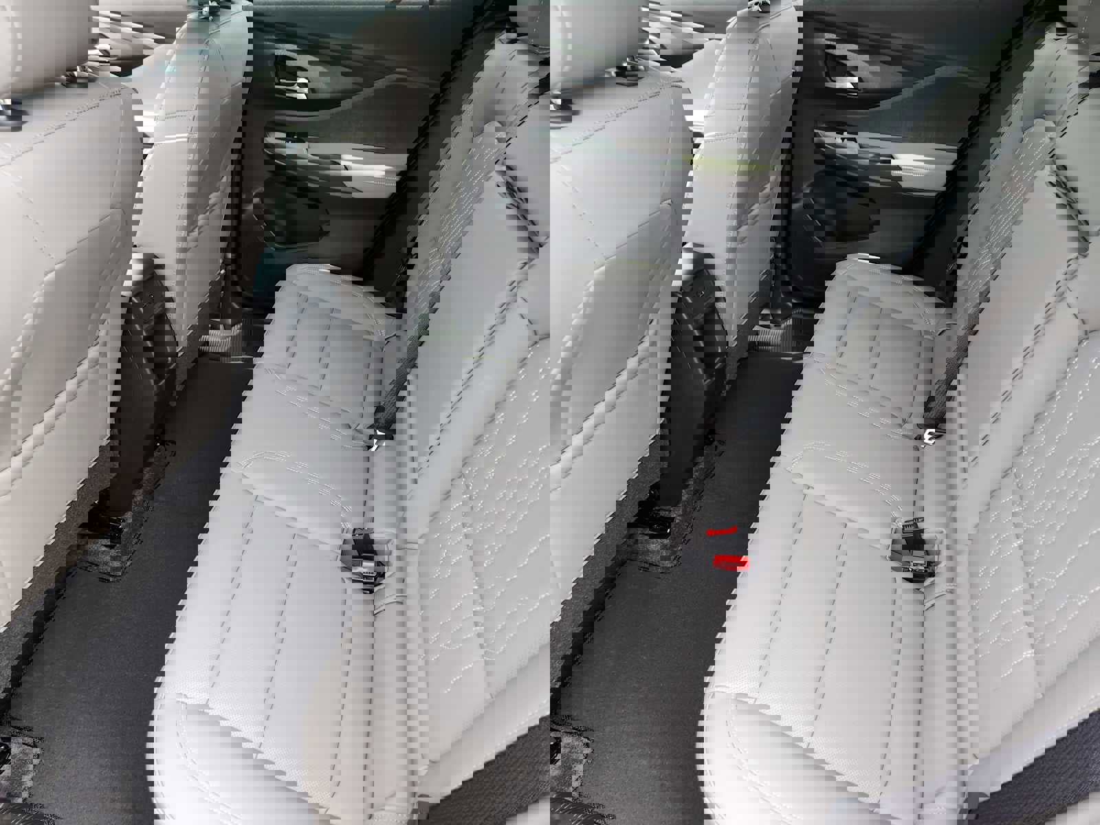 New 2025 Buick Envista Avenir image 8