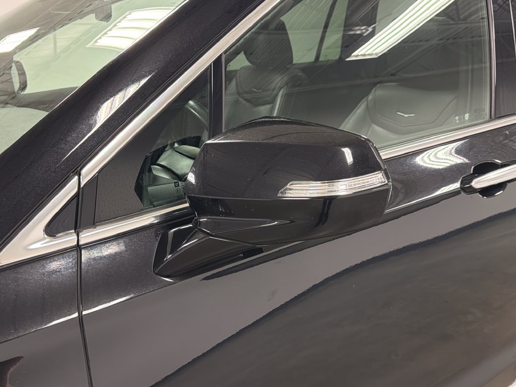 Used 2023 Cadillac XT6 Premium Luxury FWD image 12