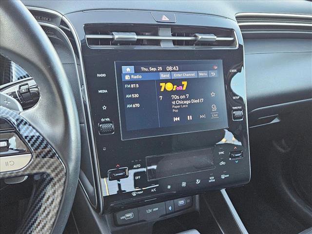 Used 2022 Hyundai Santa Cruz SEL Premium image 13