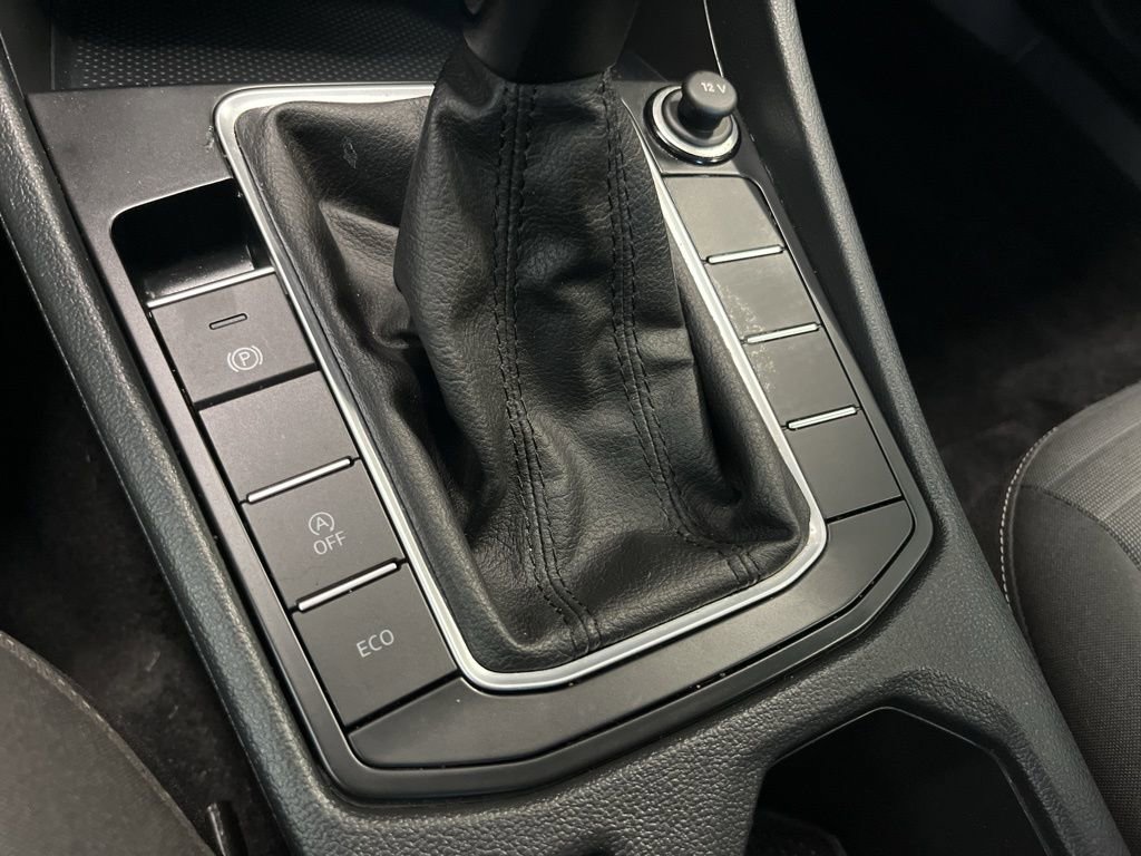 Used 2022 Volkswagen Jetta S image 18