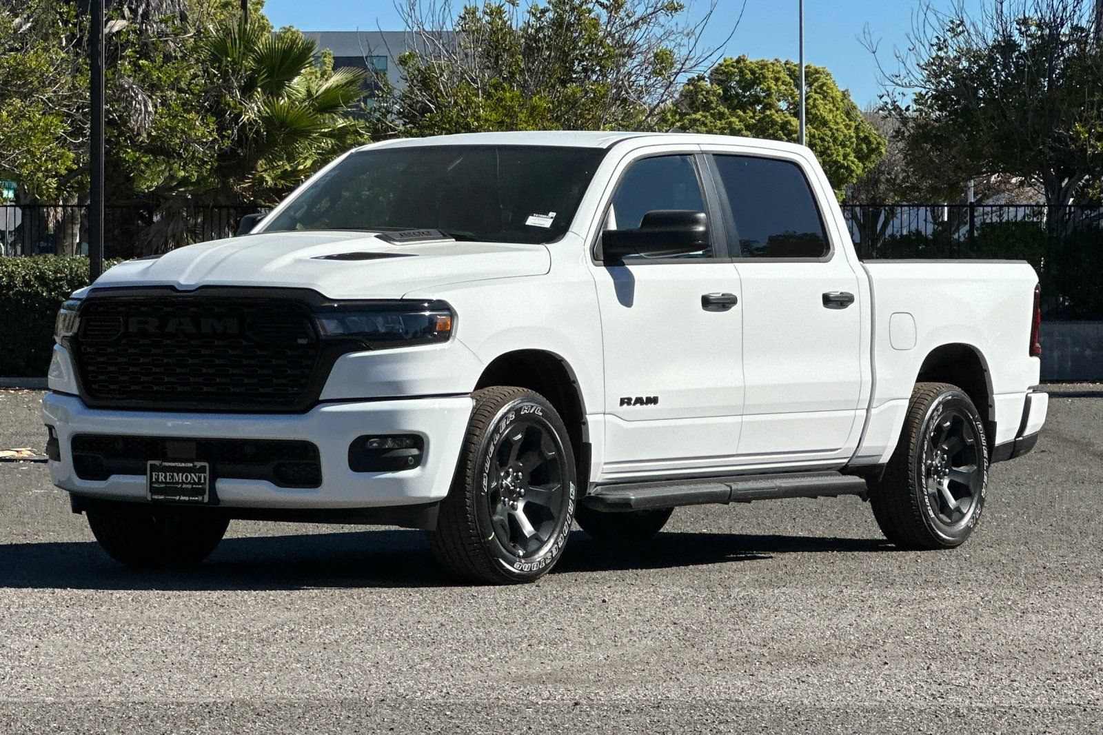 New 2026 RAM 1500 Express AWD/4WD image 7